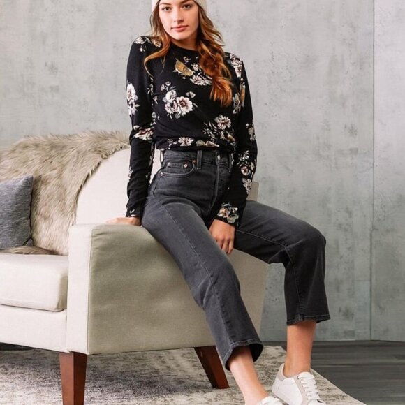 NEW Levi's Ribcage Straight Ankle Jeans - Picture 3 of 12